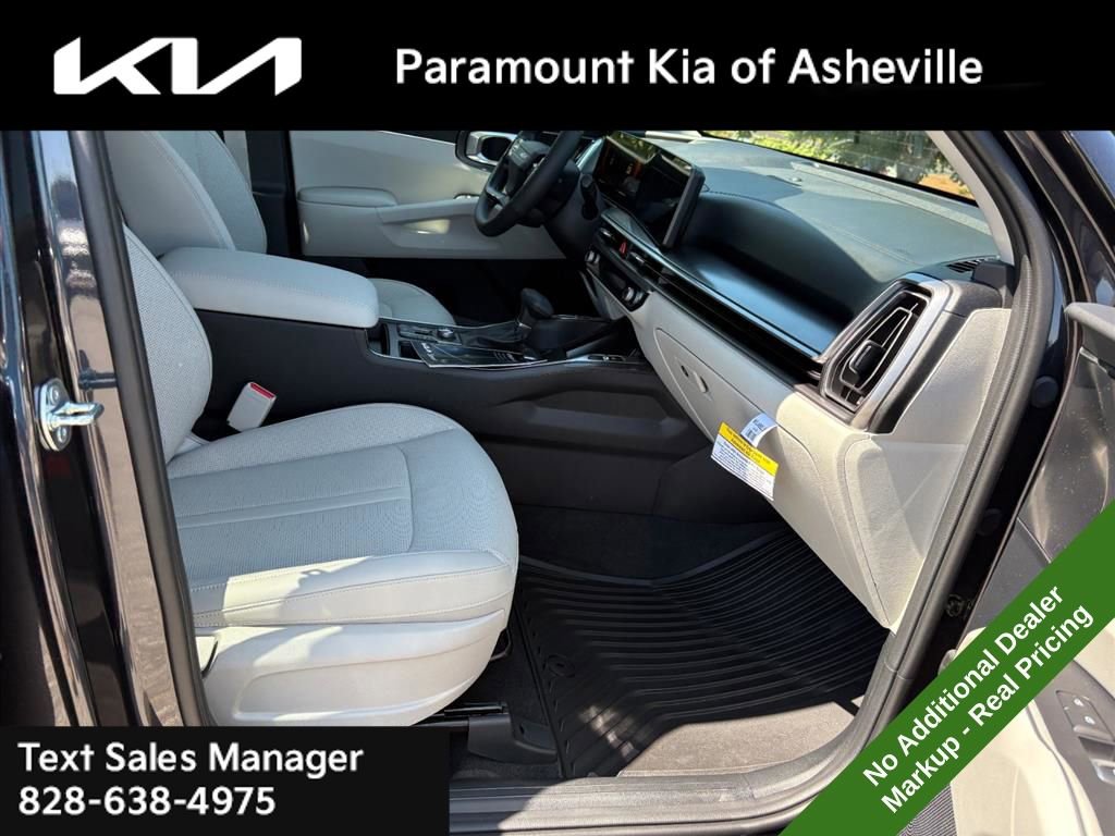 New 2026 Kia Sorento S image 17