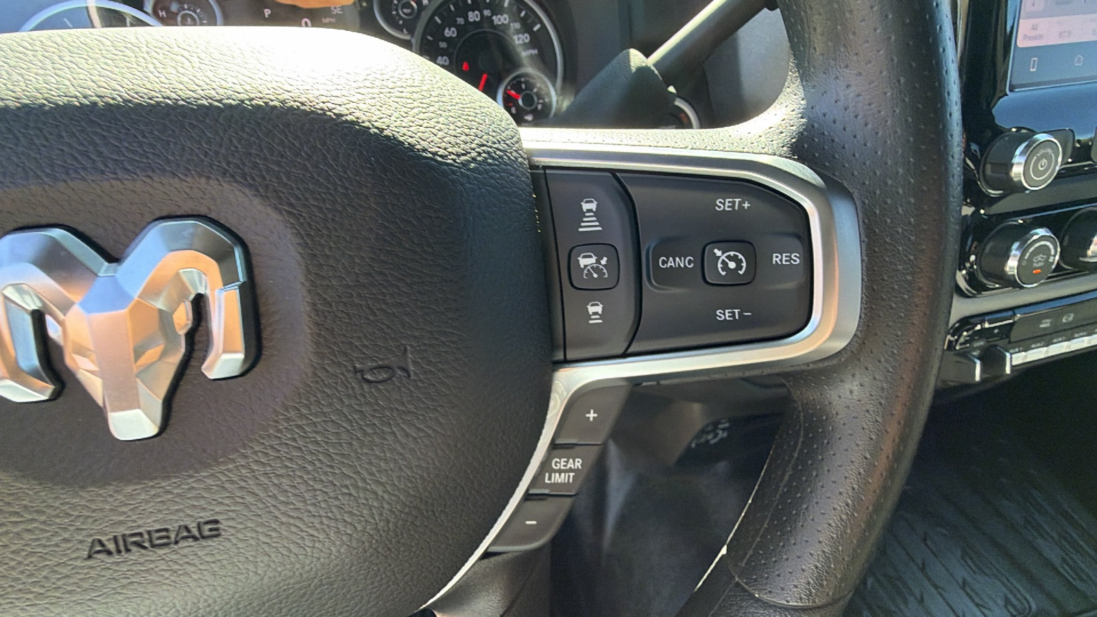 New 2026 RAM 4500 Tradesman w/ Chrome Appearance Group AWD/4WD image 23