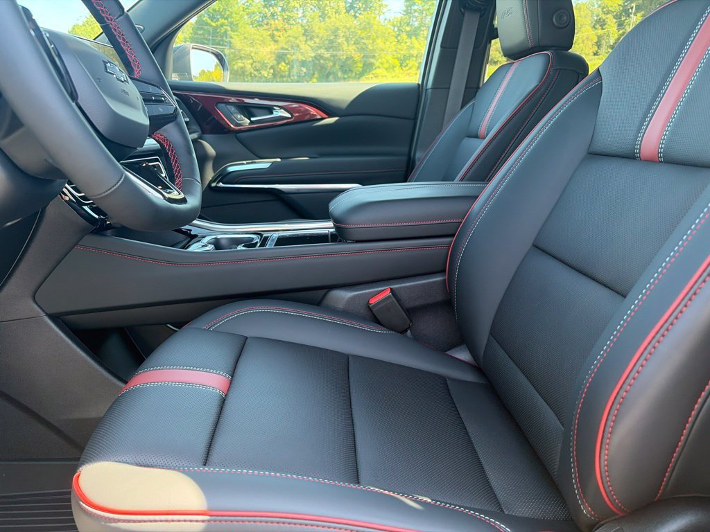 New 2027 Chevrolet Traverse RS w/ LPO, Floor Liner Package AWD/4WD image 14