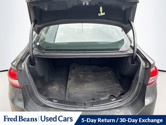 Used 2018 Ford Fusion SE w/ Fusion SE Technology Package FWD image 7