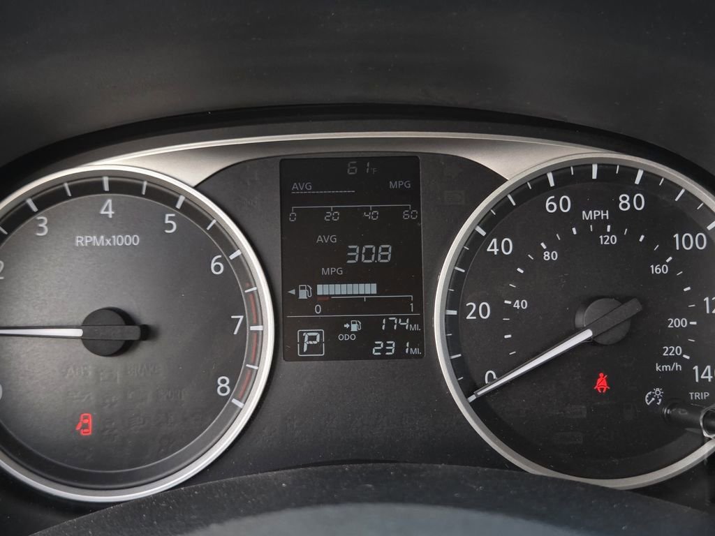 Certified 2025 Nissan Kicks Play S image 17