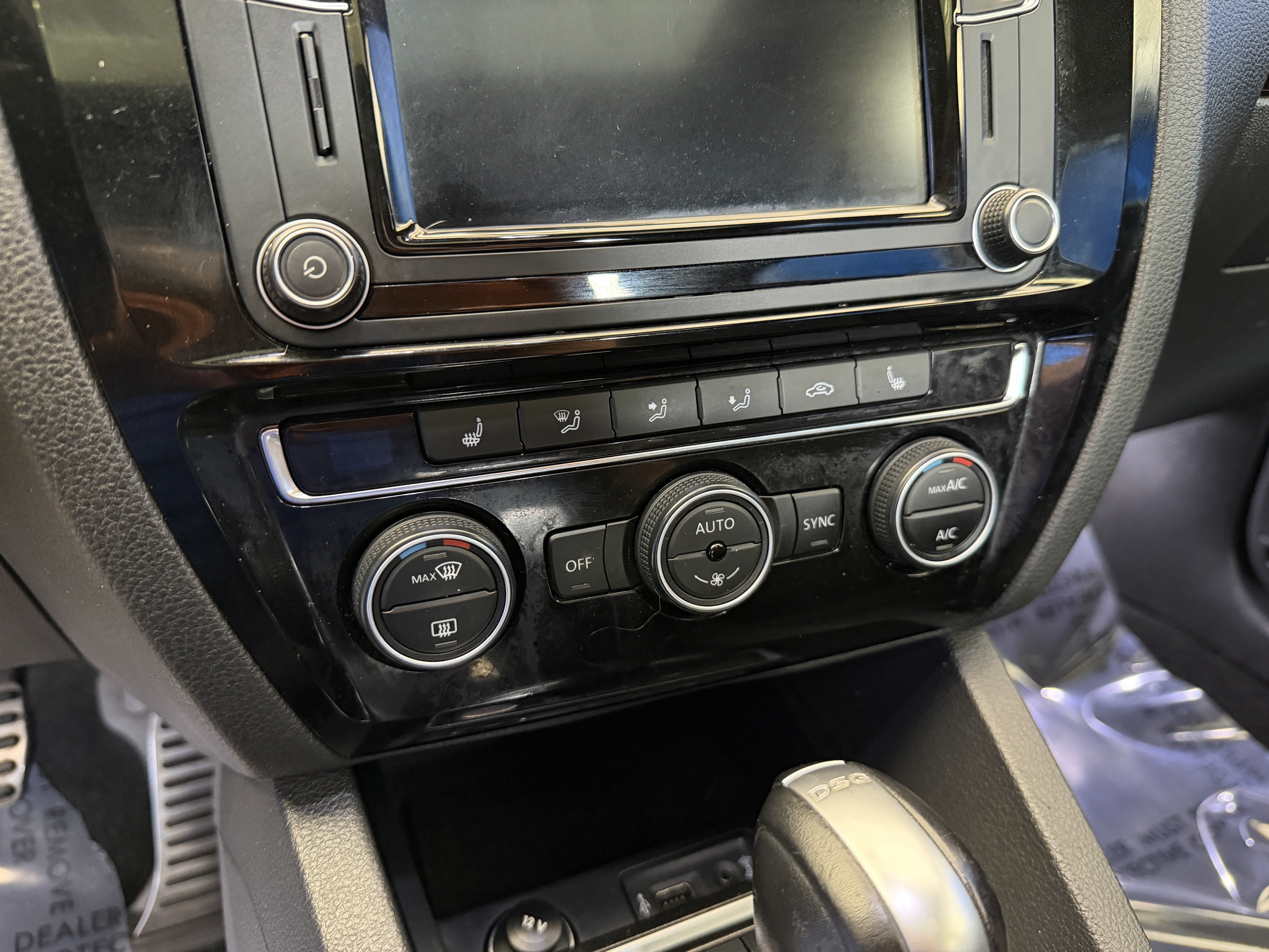 Used 2016 Volkswagen Jetta GLI SEL FWD image 21