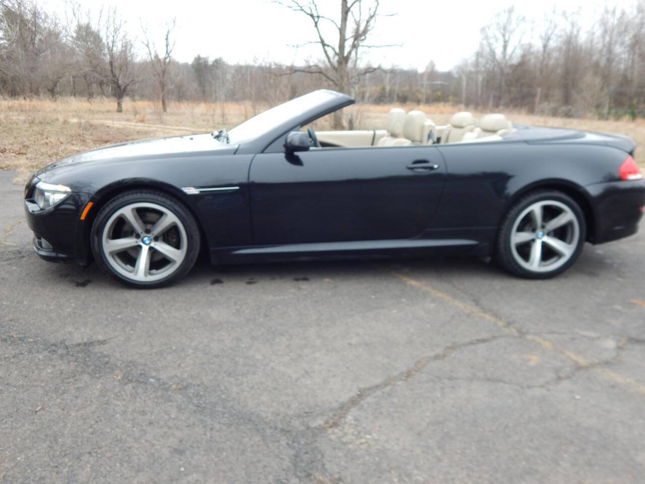 Used 2009 BMW 650i Convertible RWD image 19