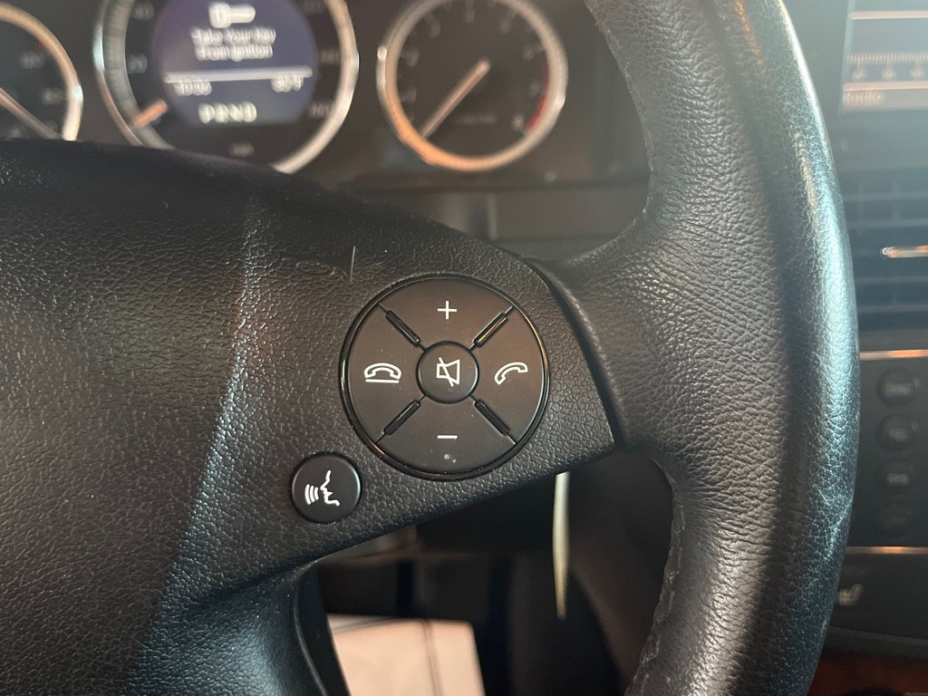 Used 2008 Mercedes-Benz C 300 4MATIC Sedan image 11