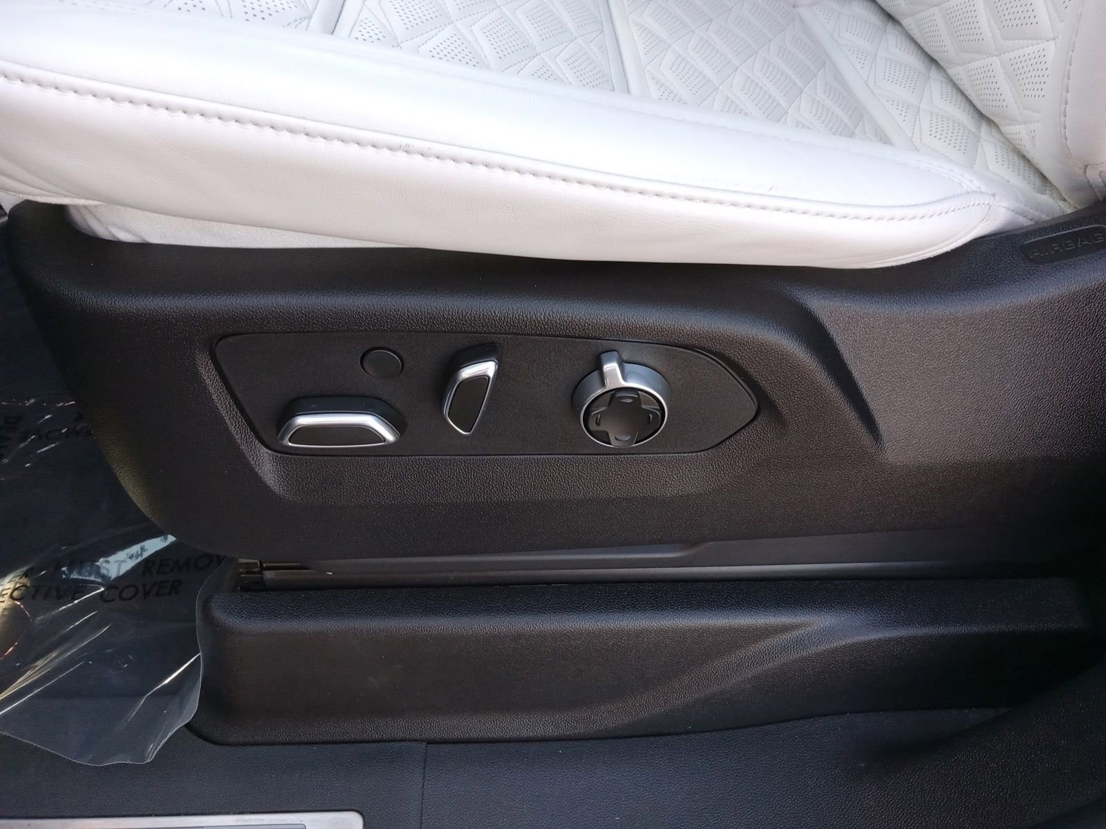 Used 2025 Cadillac Escalade V image 19