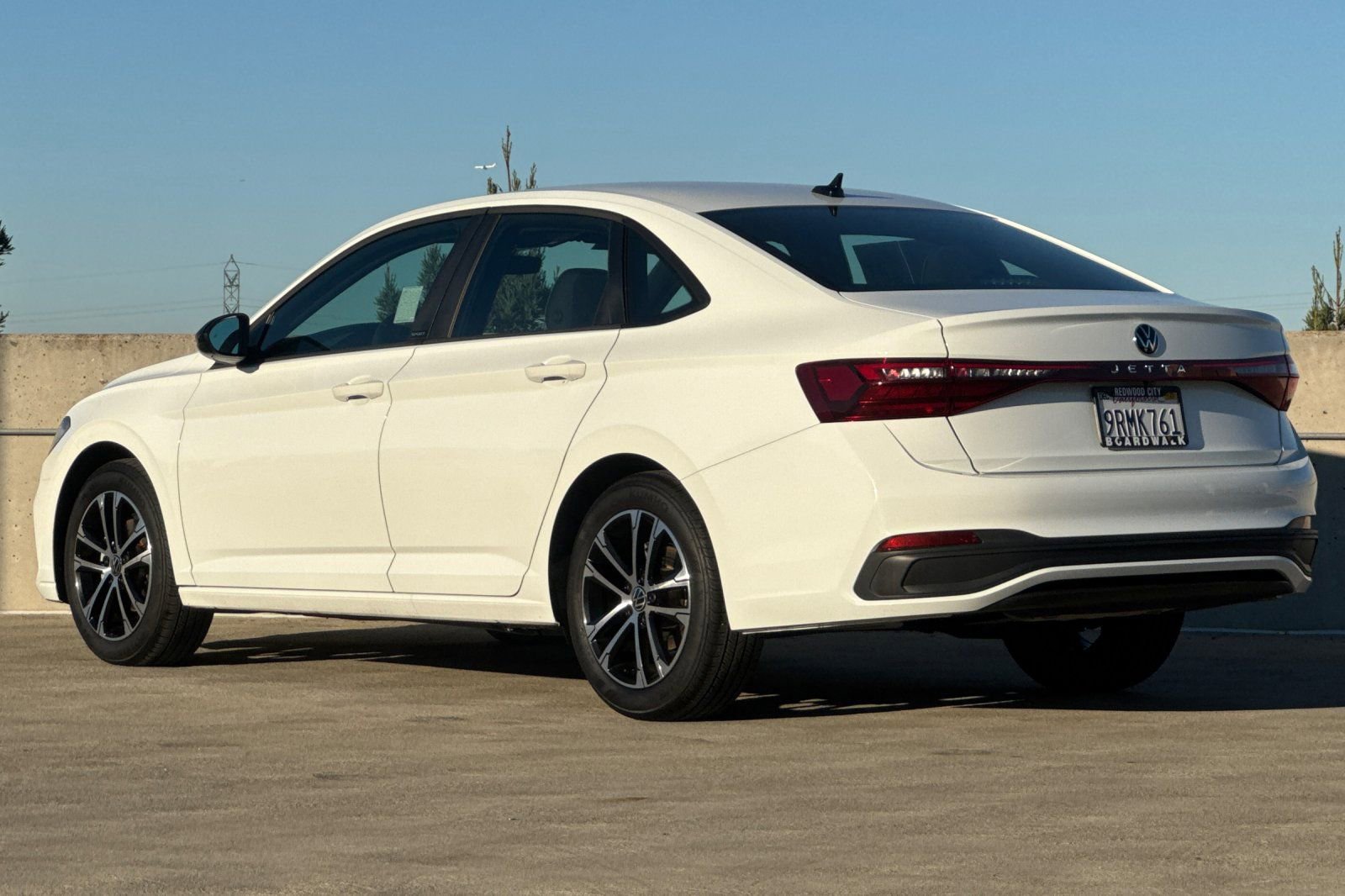 Certified 2025 Volkswagen Jetta Sport image 6