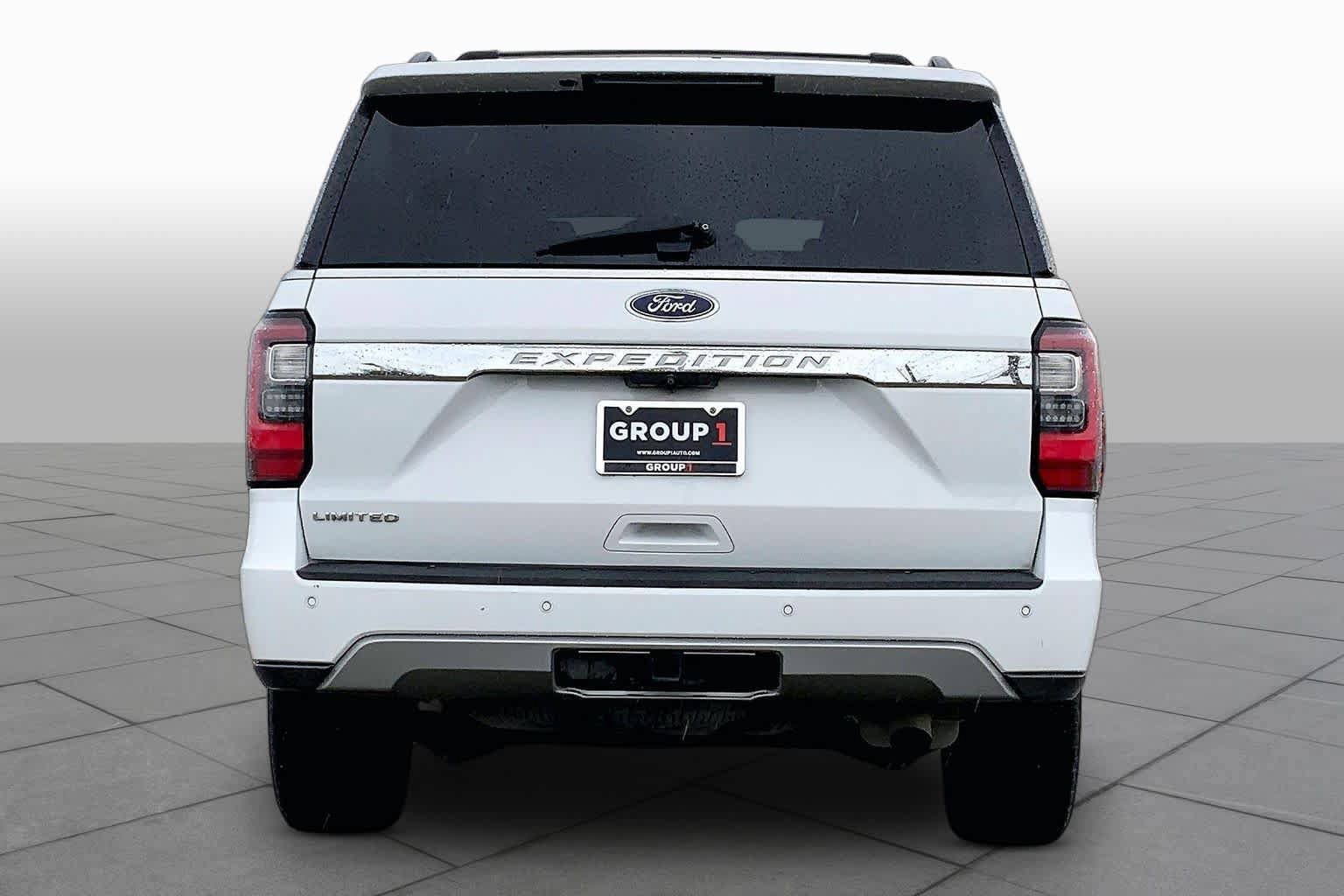Used 2019 Ford Expedition Limited w/ Equipment Group 302A RWD image 5