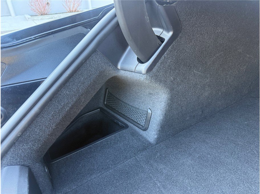 Used 2020 Porsche Taycan 4S image 43