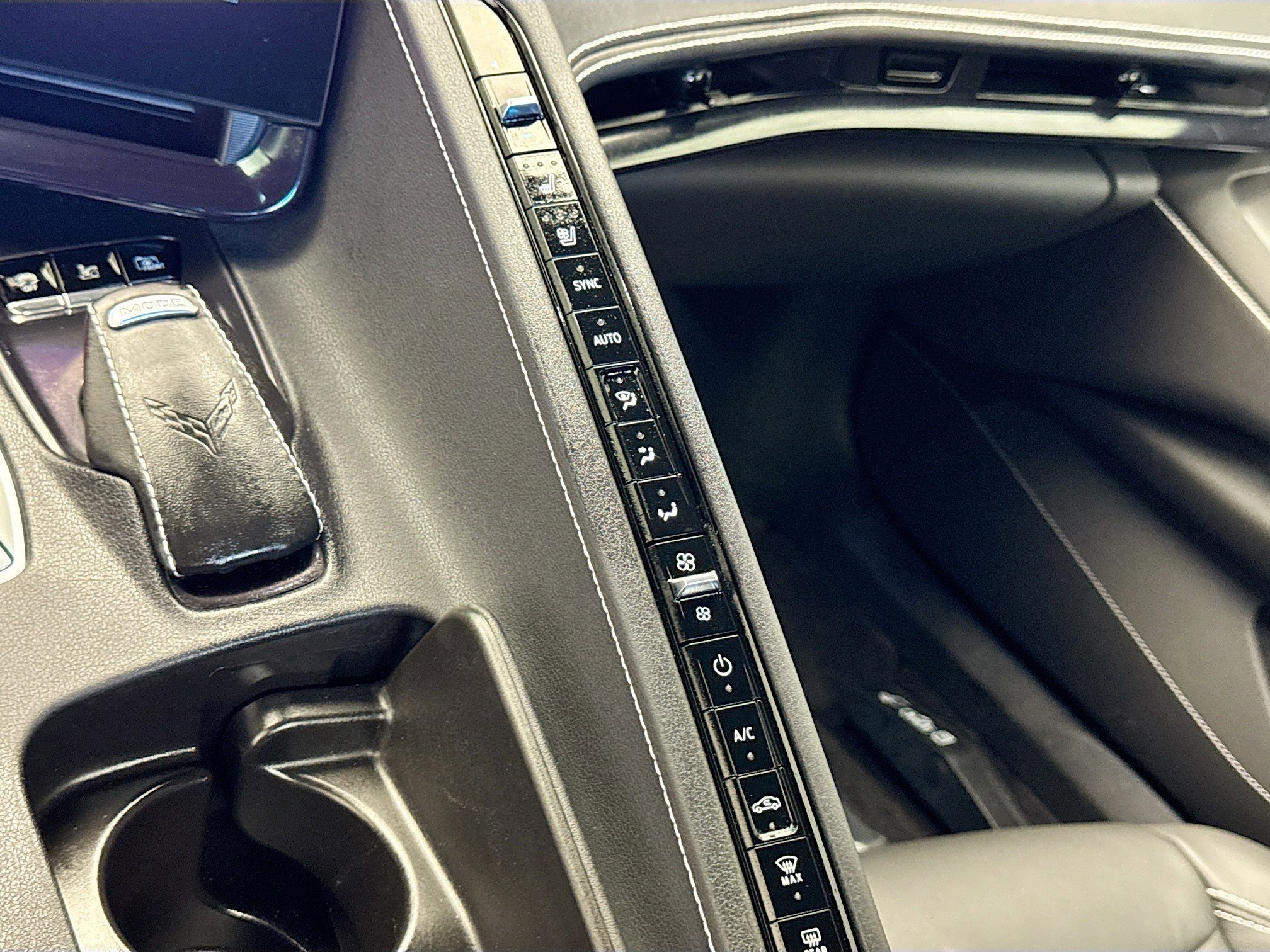 Used 2024 Chevrolet Corvette Stingray Z51 PERFORMANCE PACKA w/ Z51 Performance Package image 12