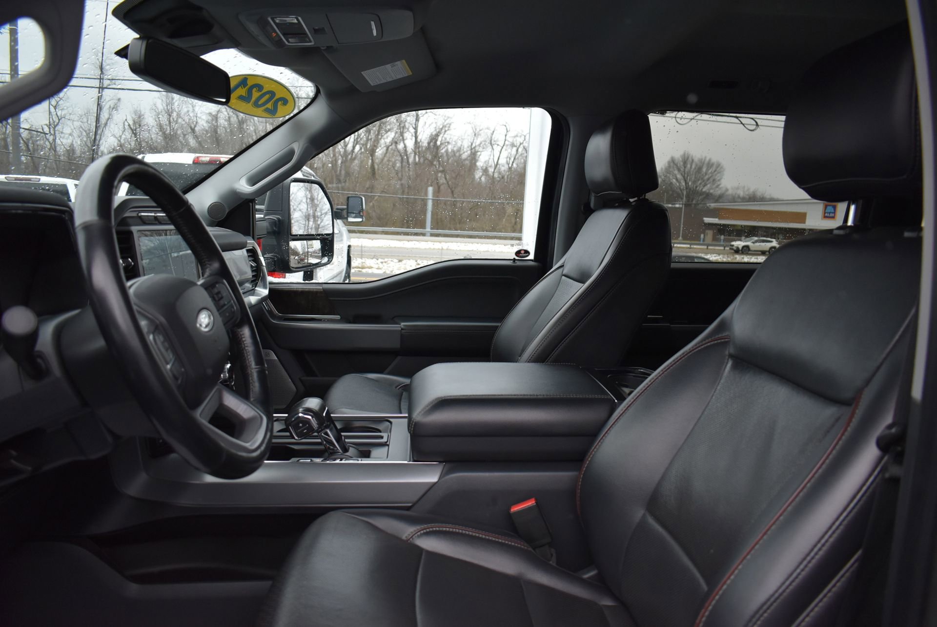 Used 2021 Ford F150 Lariat w/ FX4 Off-Road Package image 13