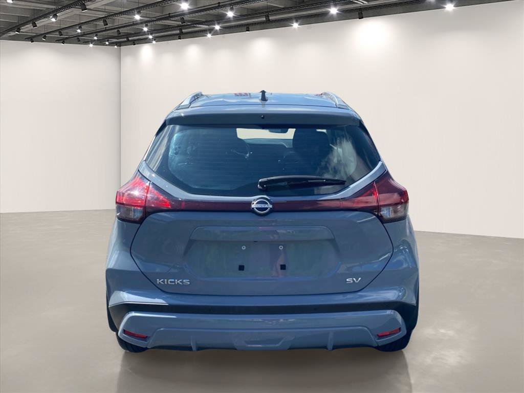 Used 2022 Nissan Kicks SV FWD image 4
