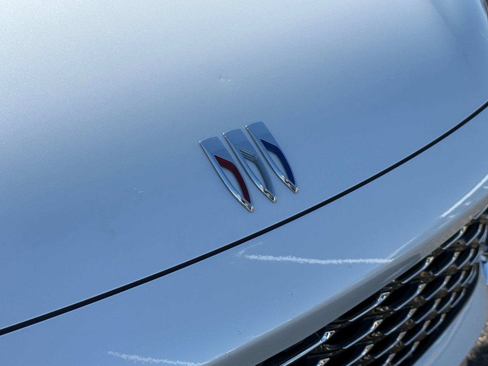 Used 2024 Buick Envision Avenir image 31