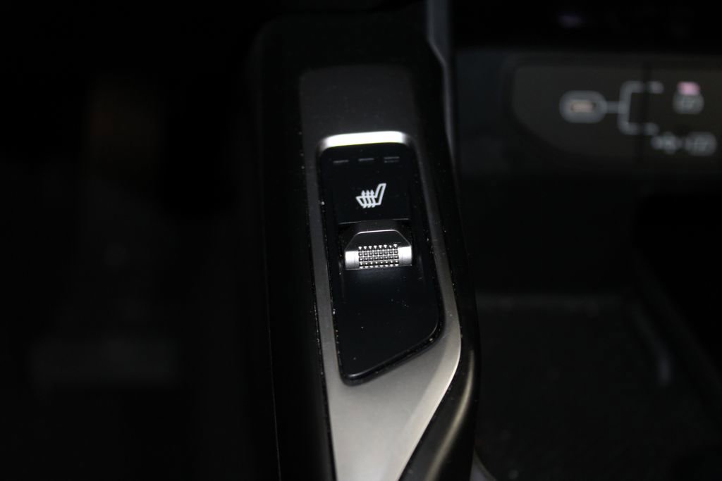 Used 2024 Kia Sorento S image 30