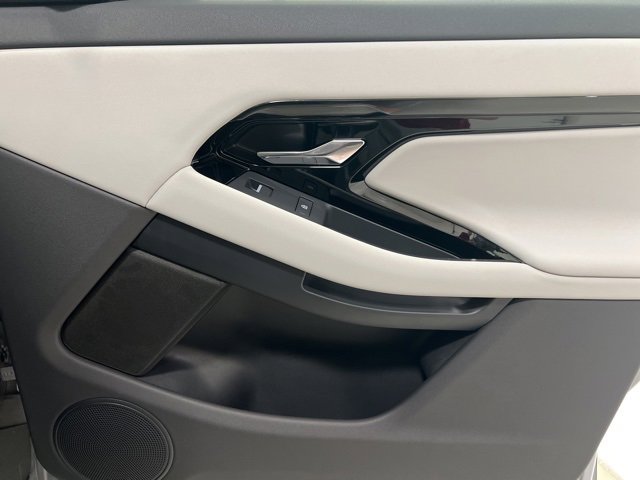 Used 2025 Land Rover Range Rover Evoque S image 49