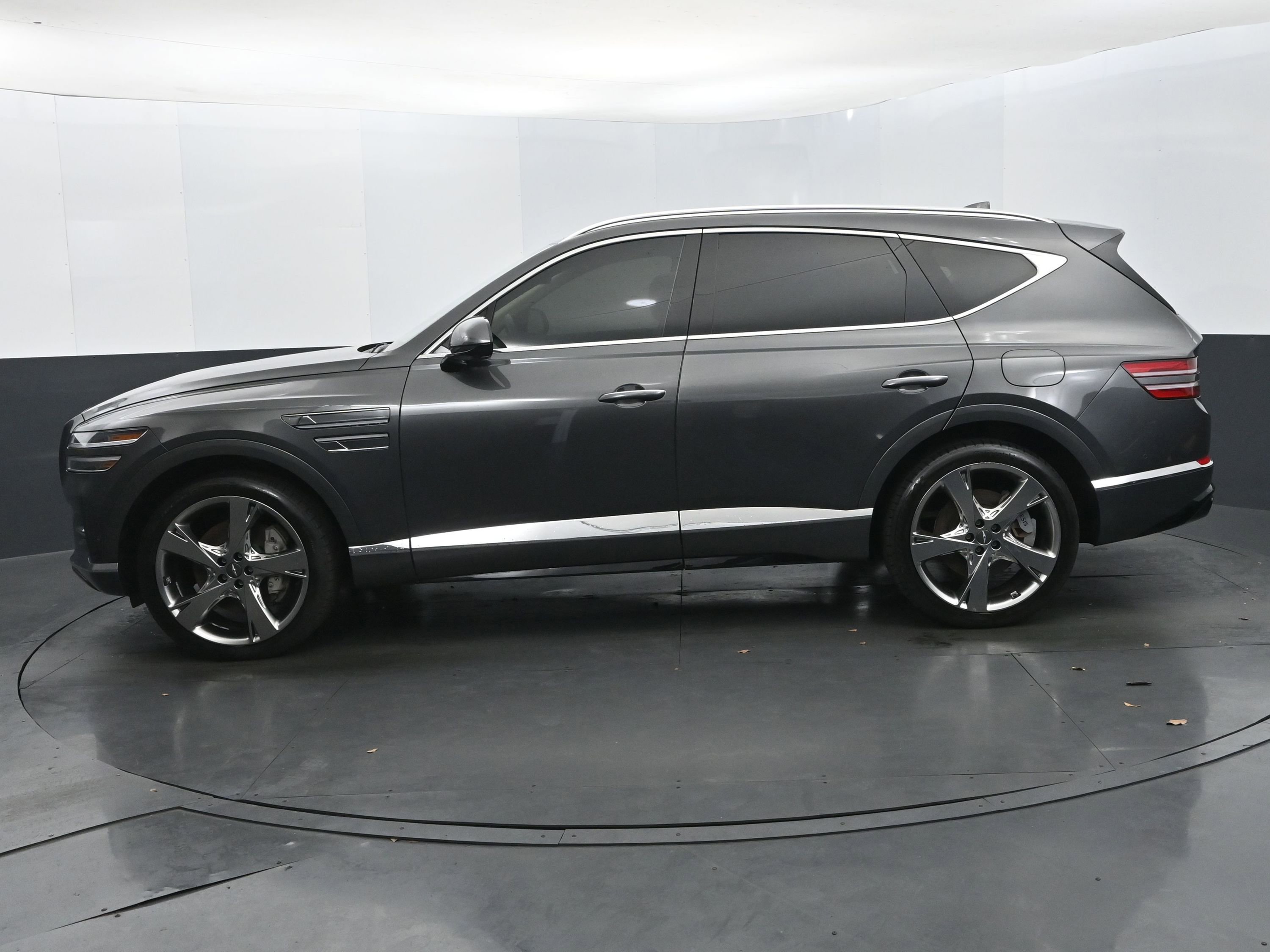 Used 2023 Genesis GV80 3.5T w/ Prestige Package image 2