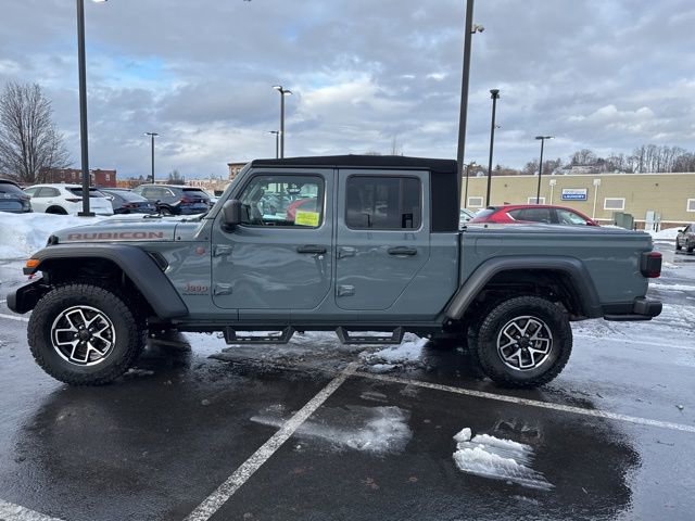 Used 2024 Jeep Gladiator Rubicon w/ Convenience Group image 2