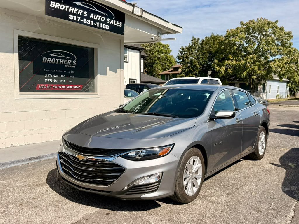 Used 2025 Chevrolet Malibu LT FWD image 3