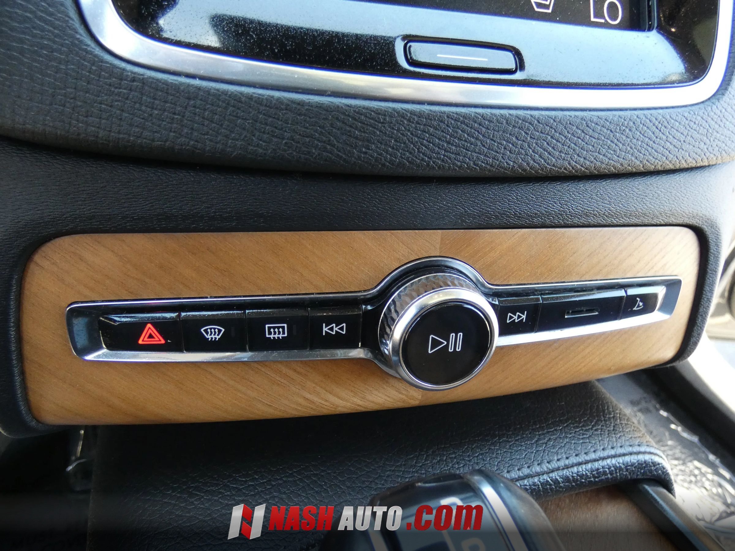 Used 2022 Volvo XC90 T5 Momentum w/ Climate Package AWD/4WD image 60