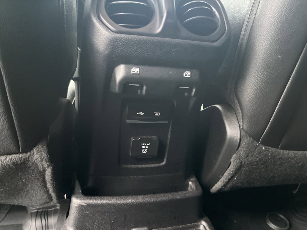 Used 2018 Jeep Wrangler Unlimited Sahara image 22