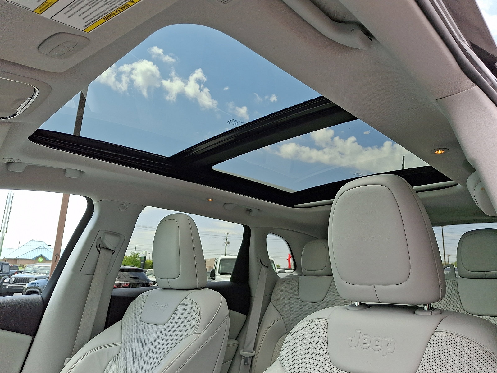 Certified 2021 Jeep Cherokee Limited AWD/4WD image 22