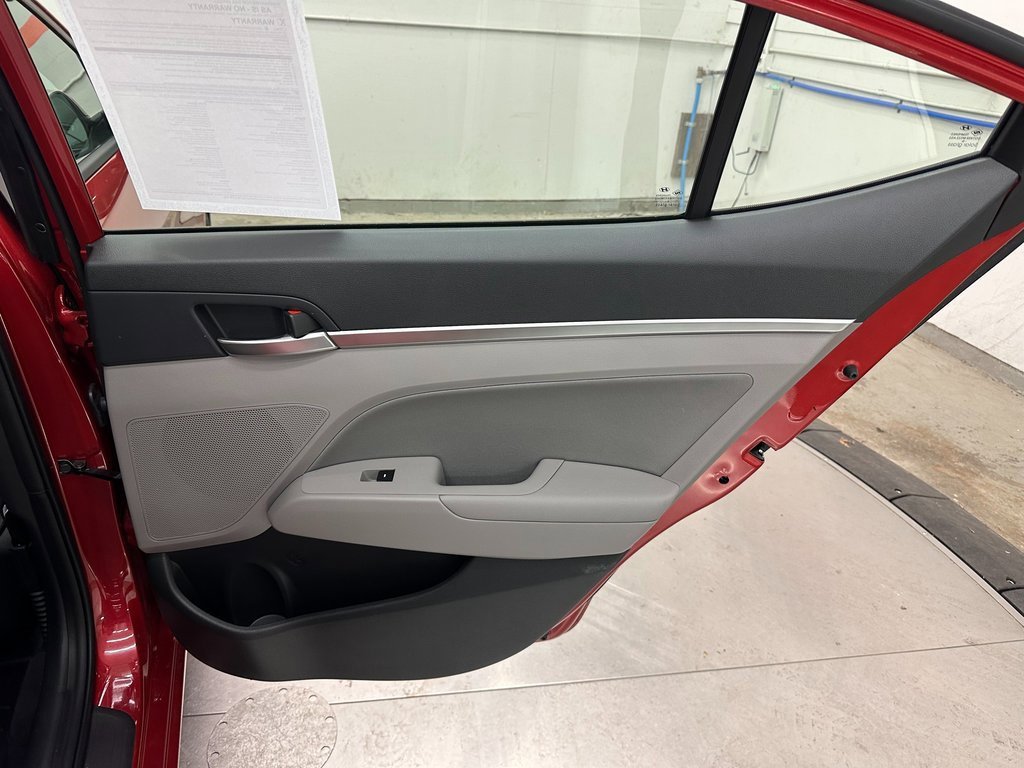 Used 2020 Hyundai Elantra SEL image 23