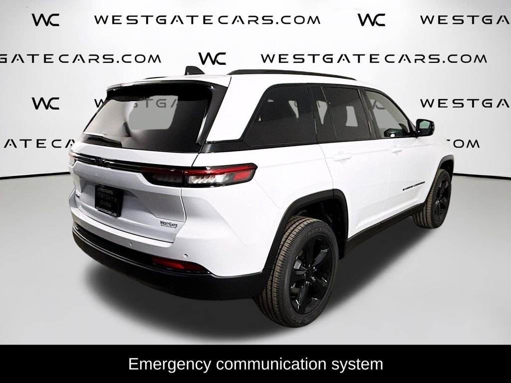 New 2025 Jeep Grand Cherokee Altitude image 8