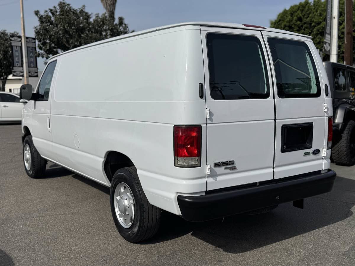 Used 2013 Ford E-150 and Econoline 150 w/ PWR Group RWD image 2