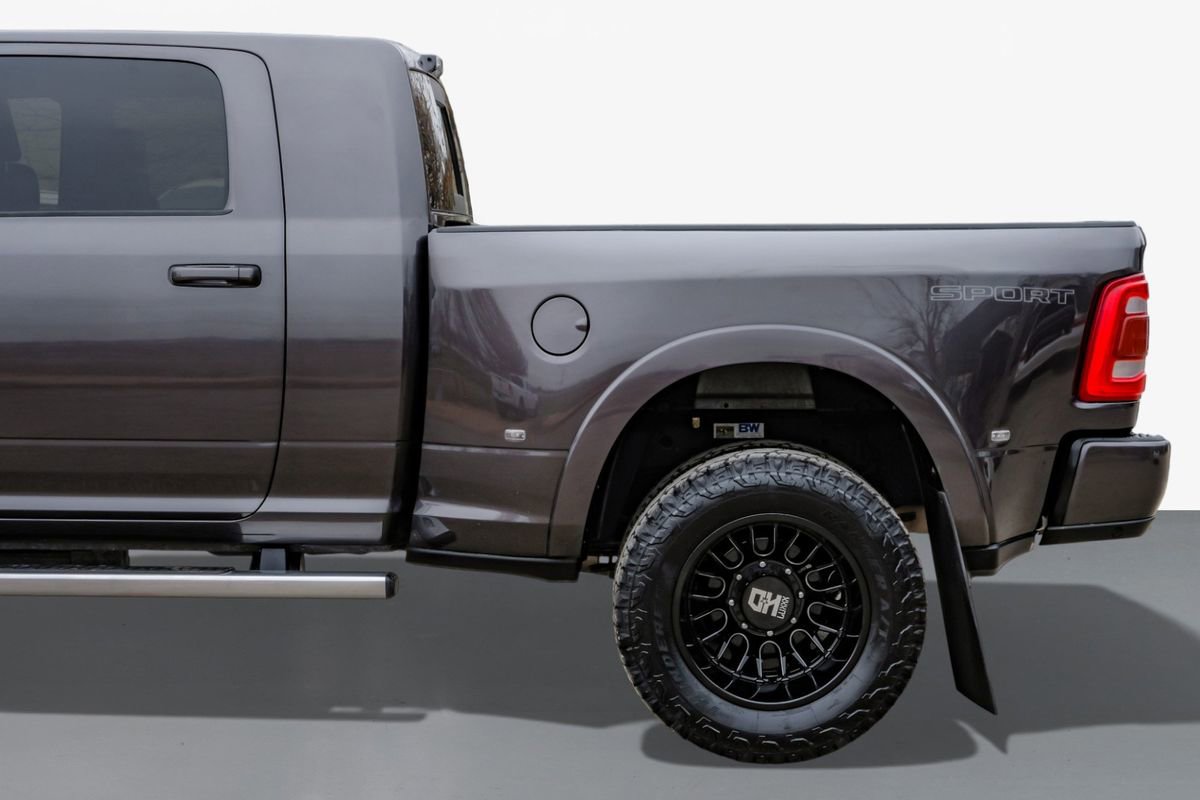 Used 2022 RAM 3500 Laramie image 12