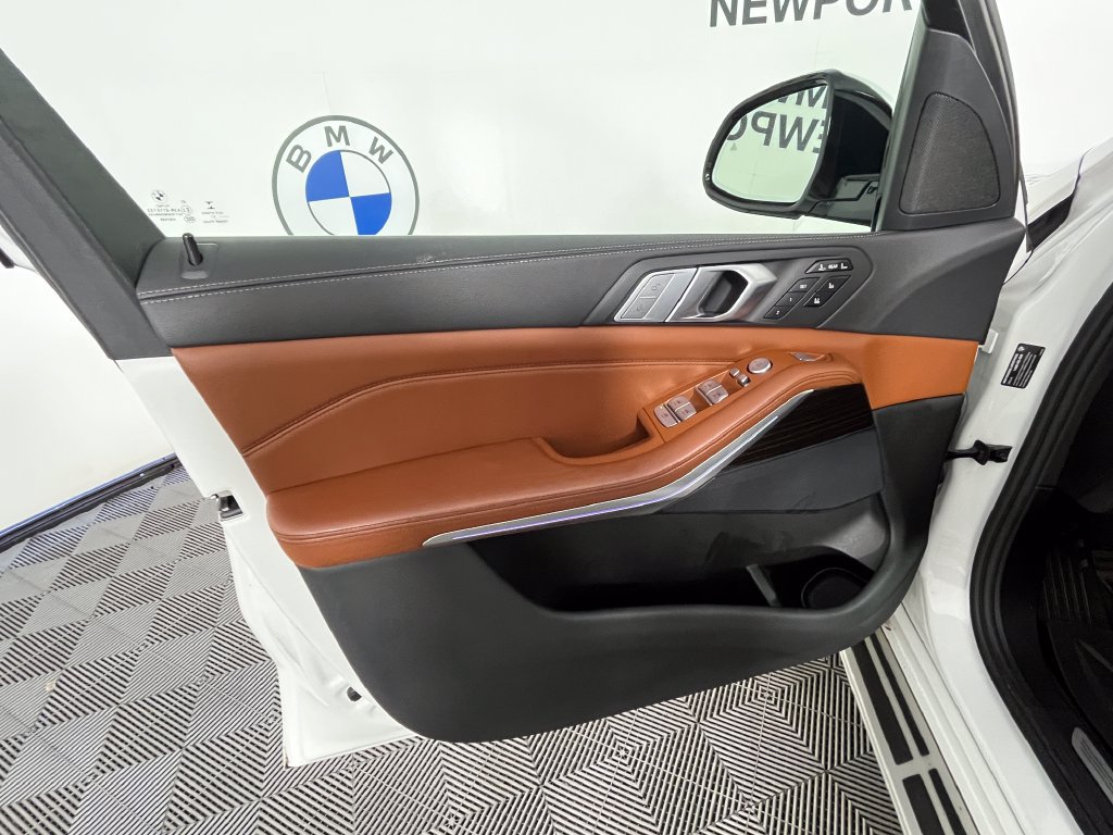 Used 2021 BMW X7 xDrive40i w/ Luxury Seating Package AWD/4WD image 30