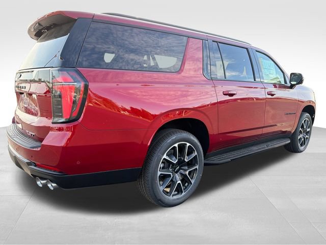 New 2026 Chevrolet Suburban RST w/ Comfort Package AWD/4WD image 6