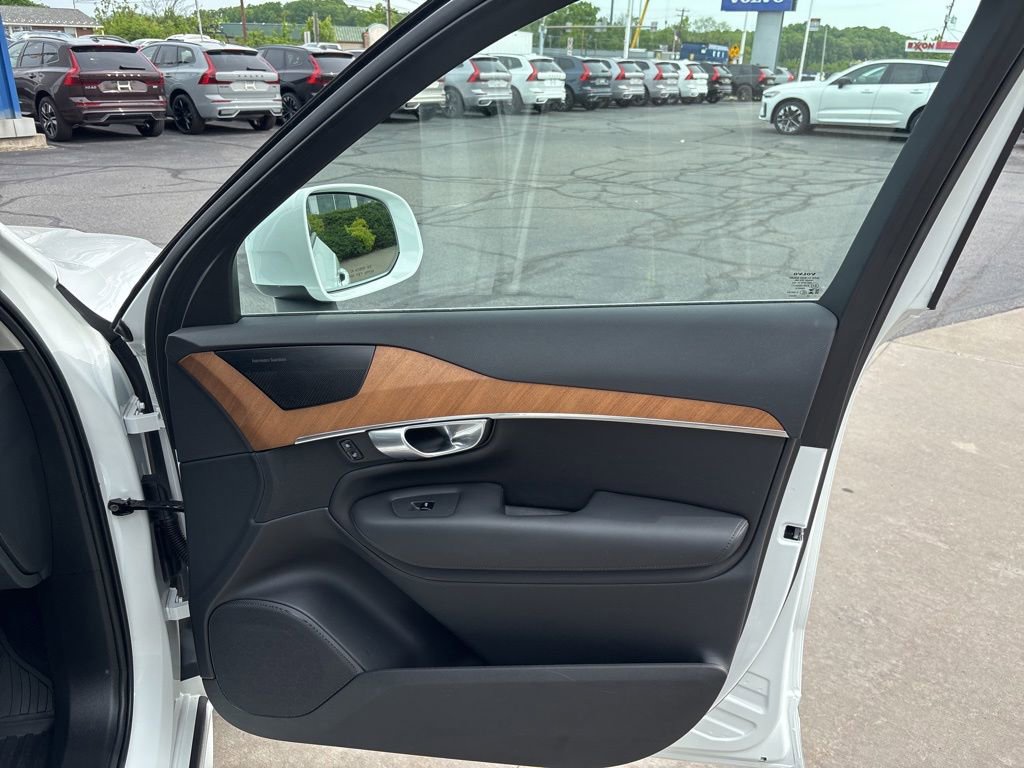 Certified 2023 Volvo XC90 B6 Plus w/ Protection Package Premier AWD/4WD image 29