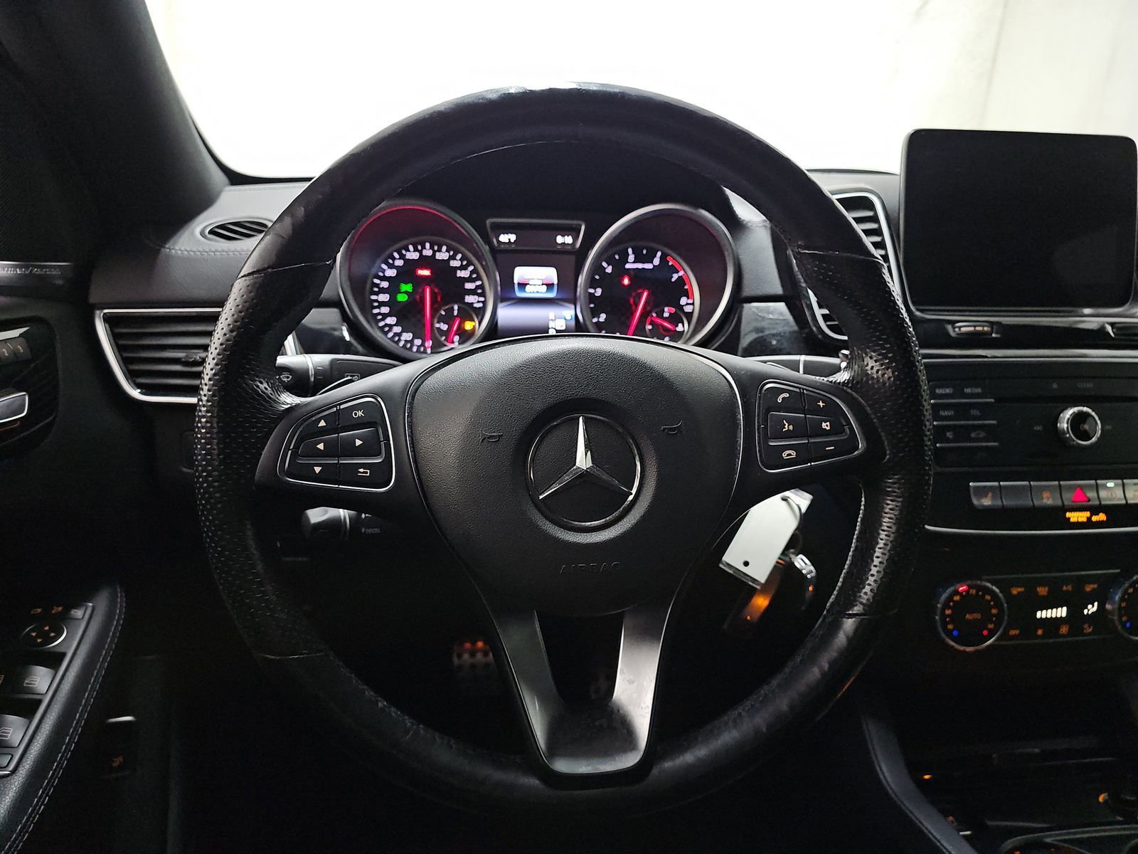 Used 2018 Mercedes-Benz GLE 43 AMG 4MATIC Coupe w/ Premium 3 Package image 10