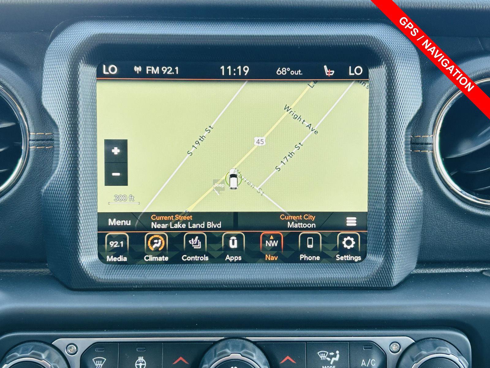 Used 2021 Jeep Gladiator Overland image 4