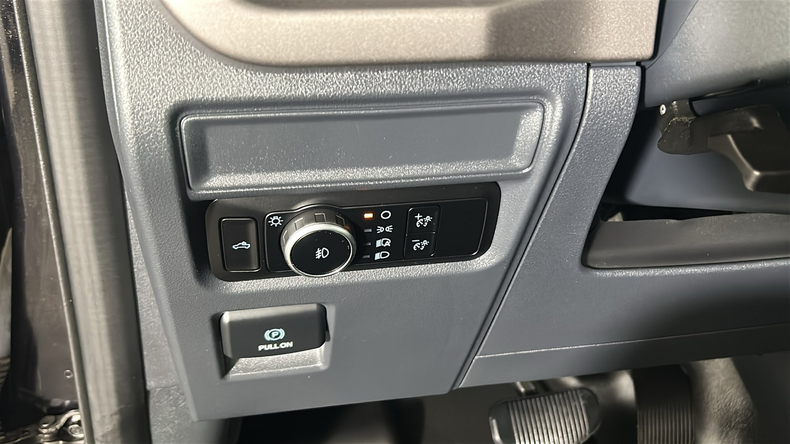 Used 2024 Ford F150 XL w/ Equipment Group 103A High AWD/4WD image 23