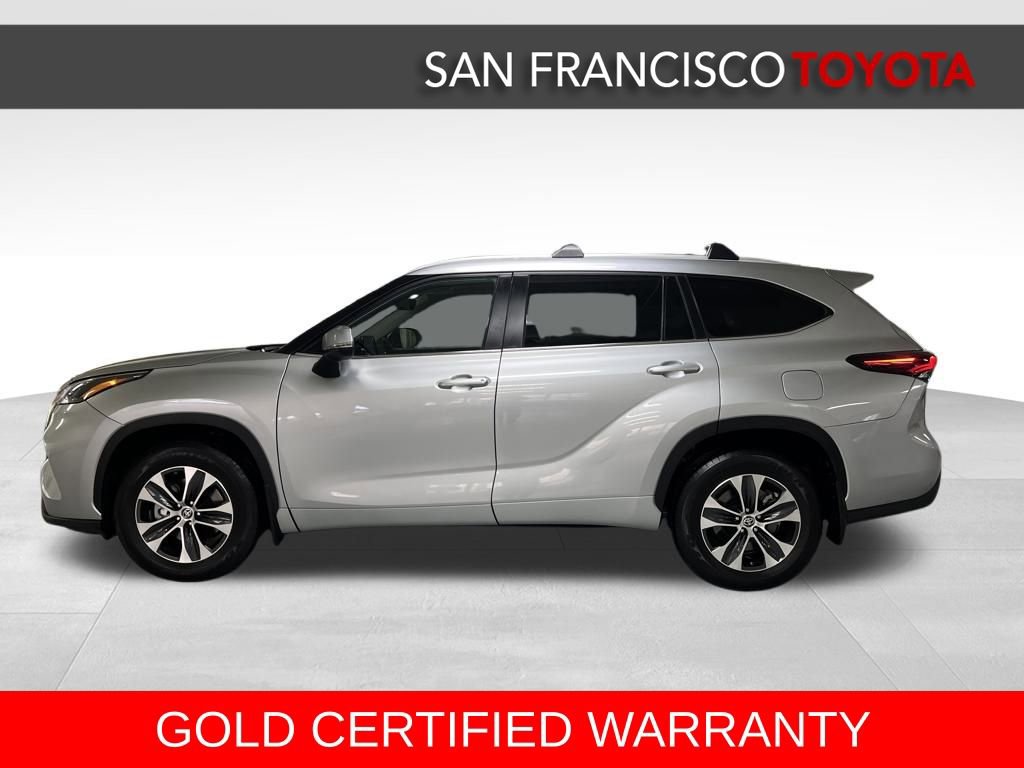 Certified 2025 Toyota Highlander XLE image 2