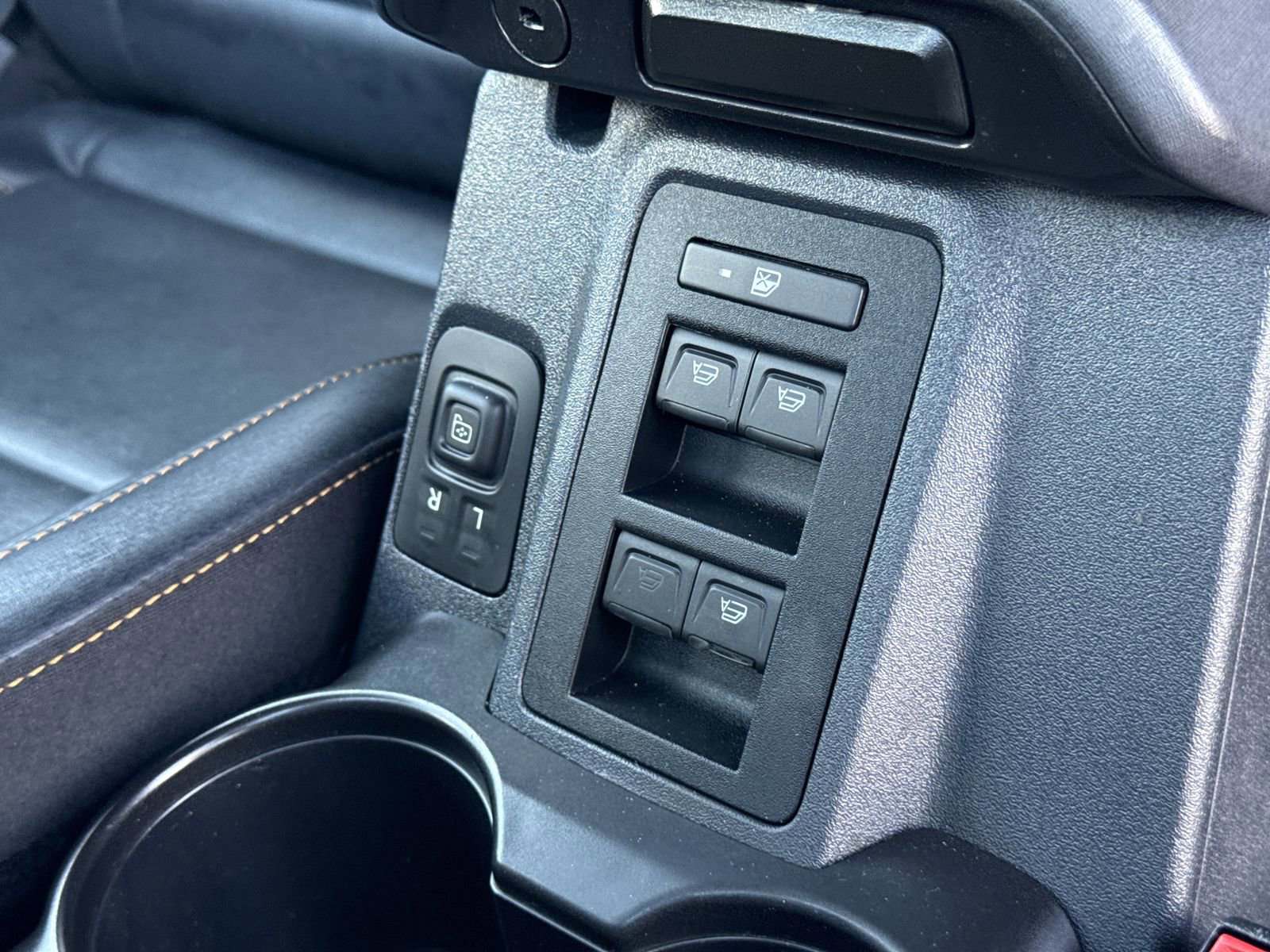 Used 2023 Ford Bronco Badlands AWD/4WD image 19