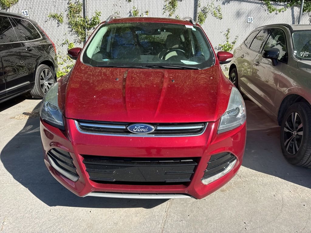 Used 2016 Ford Escape Titanium w/ Equipment Group 301A FWD image 2