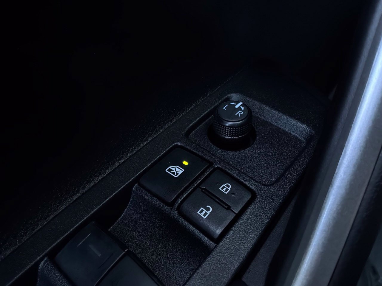 New 2026 Toyota Corolla Cross XLE FWD image 22