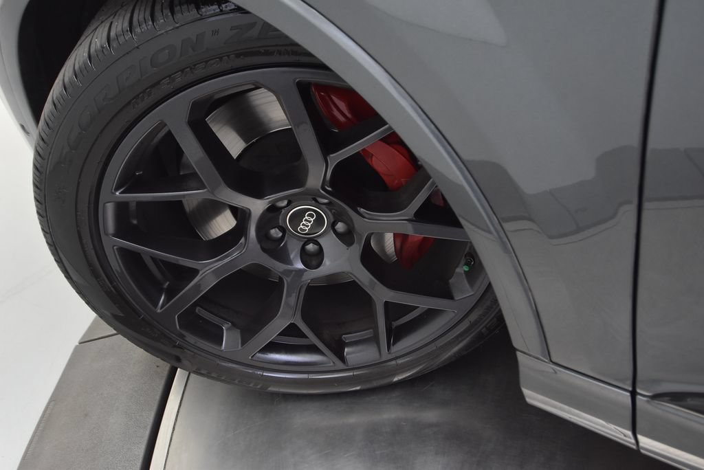Used 2025 Audi SQ7 Prestige AWD/4WD image 56
