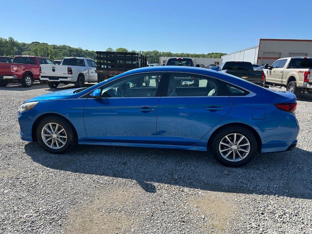 Used 2018 Hyundai Sonata SE w/ Cargo Package FWD image 6
