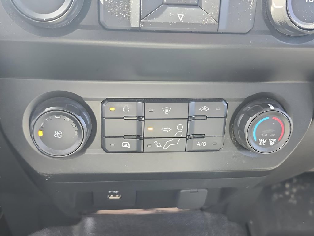 Used 2020 Ford F250 XL w/ Power Equipment Group RWD image 26