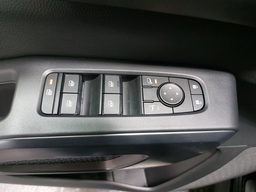 New 2026 Nissan Pathfinder SV image 30