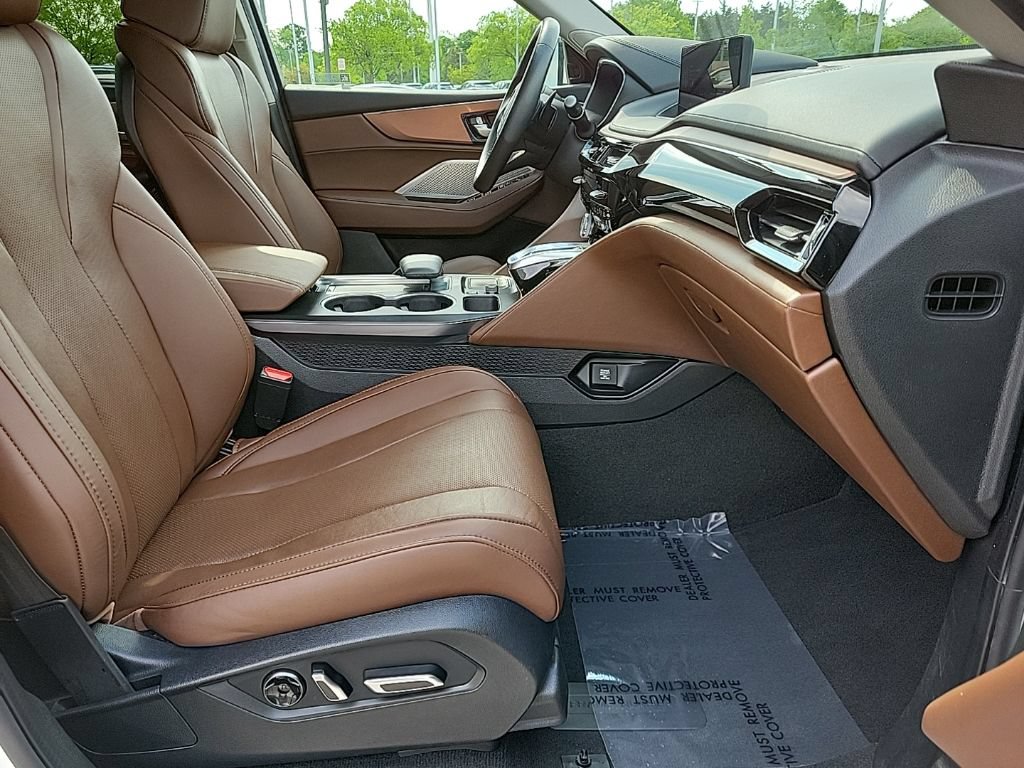 Used 2023 Acura MDX w/ Technology Package AWD/4WD image 19