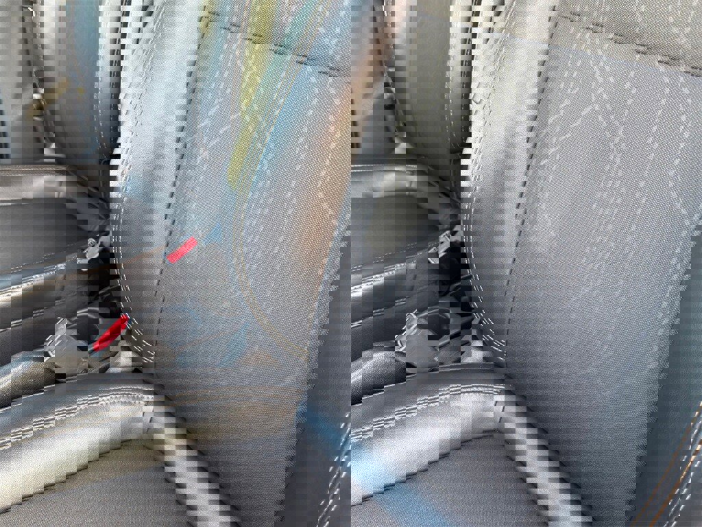 Used 2019 Chevrolet Trax LT w/ LT Convenience Package image 16