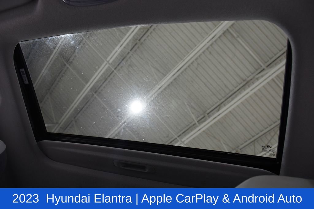 Used 2023 Hyundai Elantra Limited FWD image 23