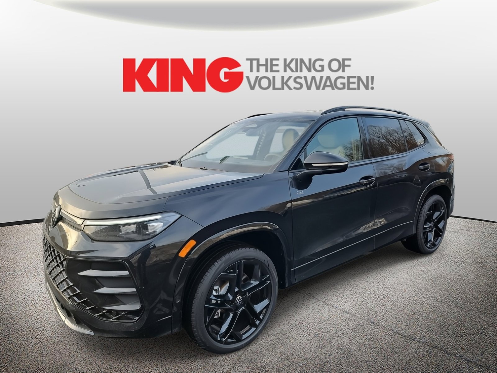 New 2026 Volkswagen Tiguan SE R-Line image 8