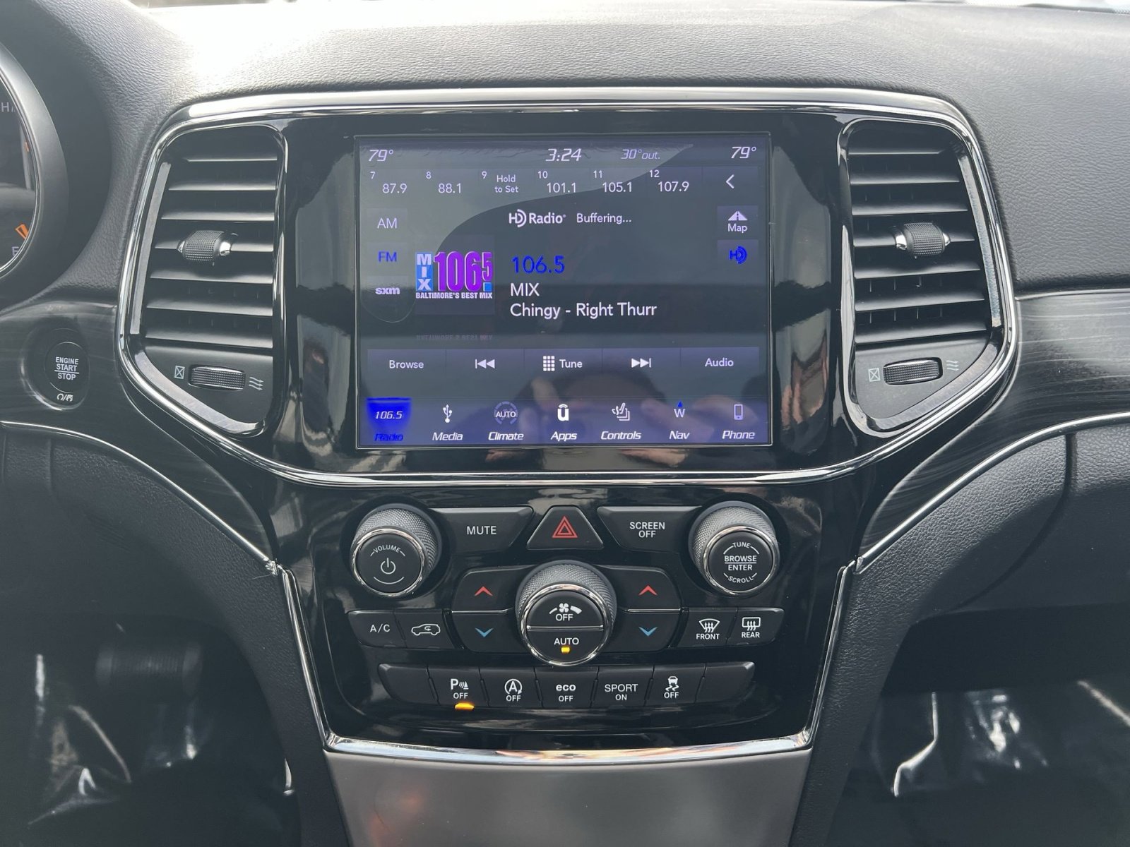 Used 2019 Jeep Grand Cherokee Limited w/ Luxury Group II image 18