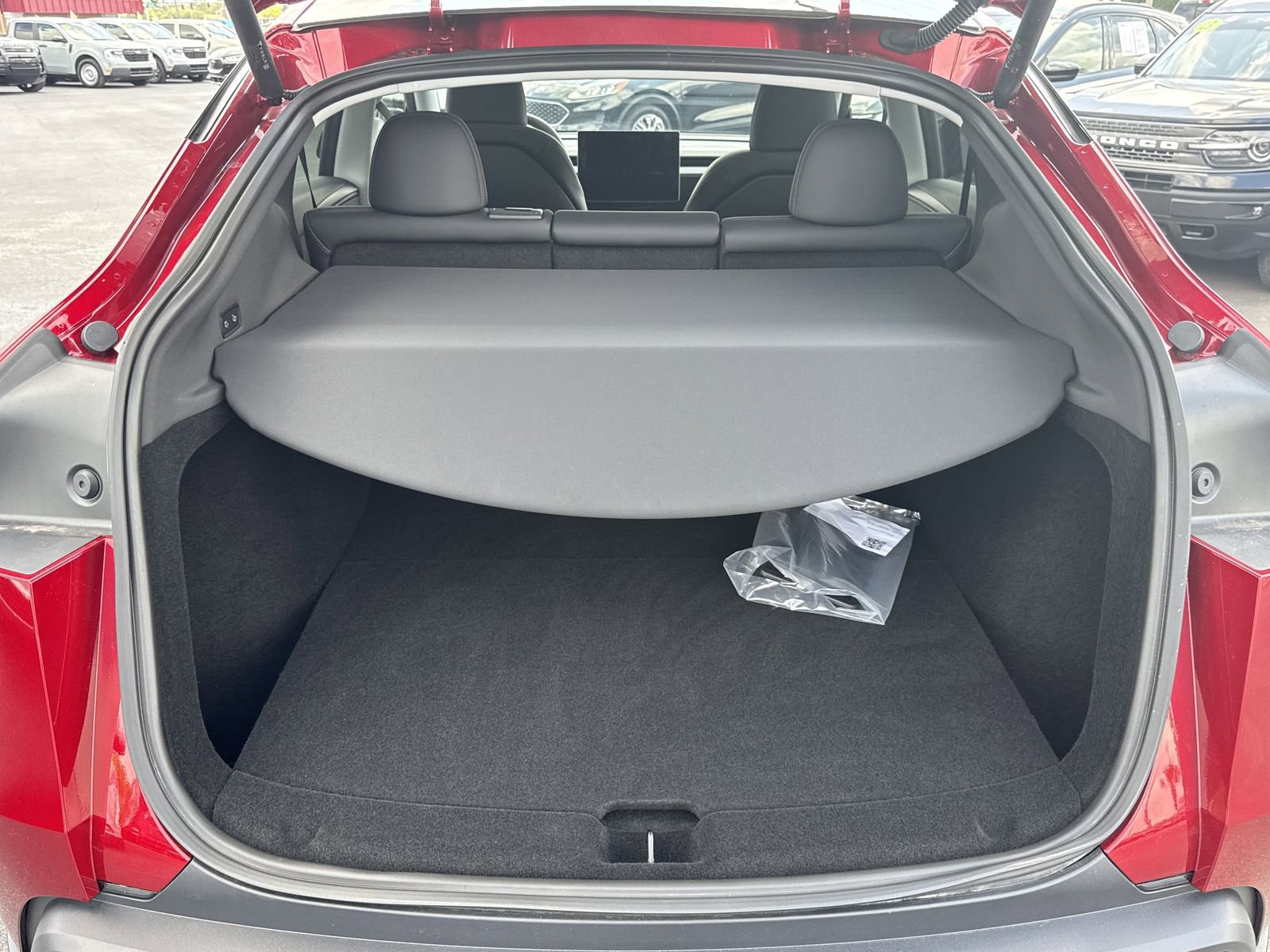 Used 2026 Tesla Model Y AWD image 11