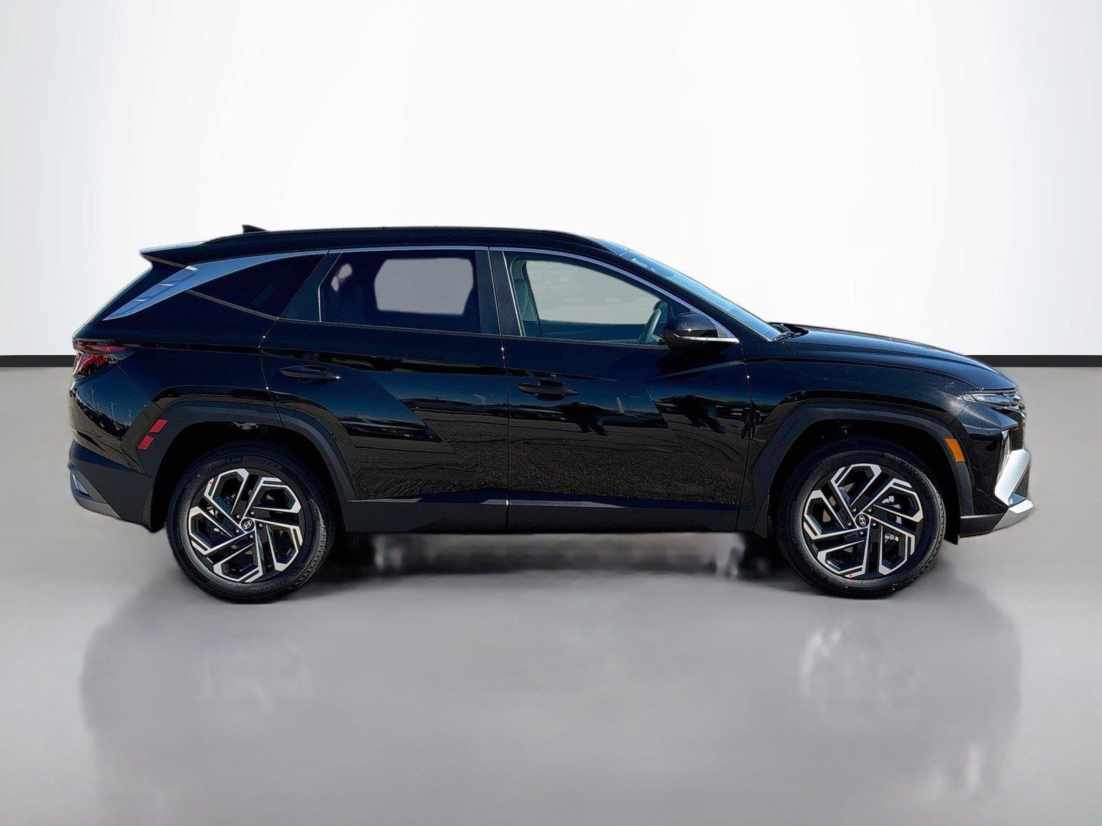 New 2026 Hyundai Tucson SEL Plus AWD/4WD image 17
