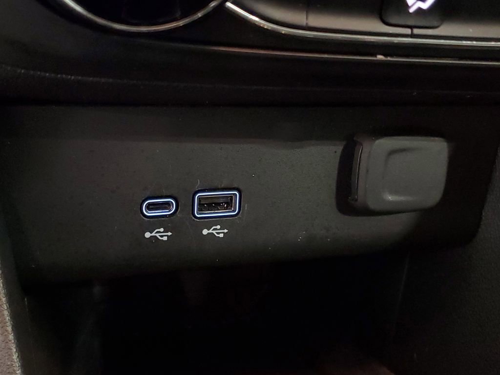 Used 2025 Buick Encore GX Preferred image 21